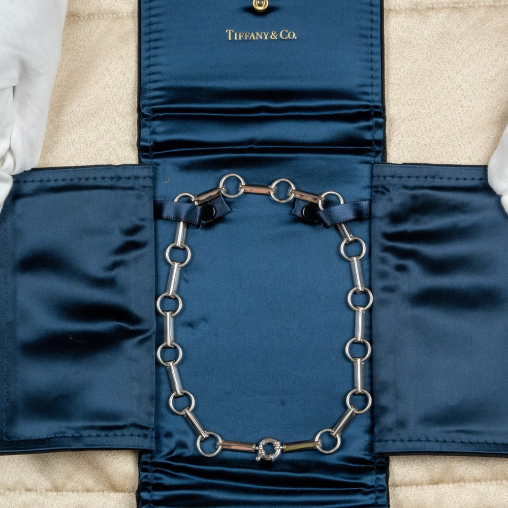 Tiffany and Co. Silver Picasso Tenderness Heart Links Necklace